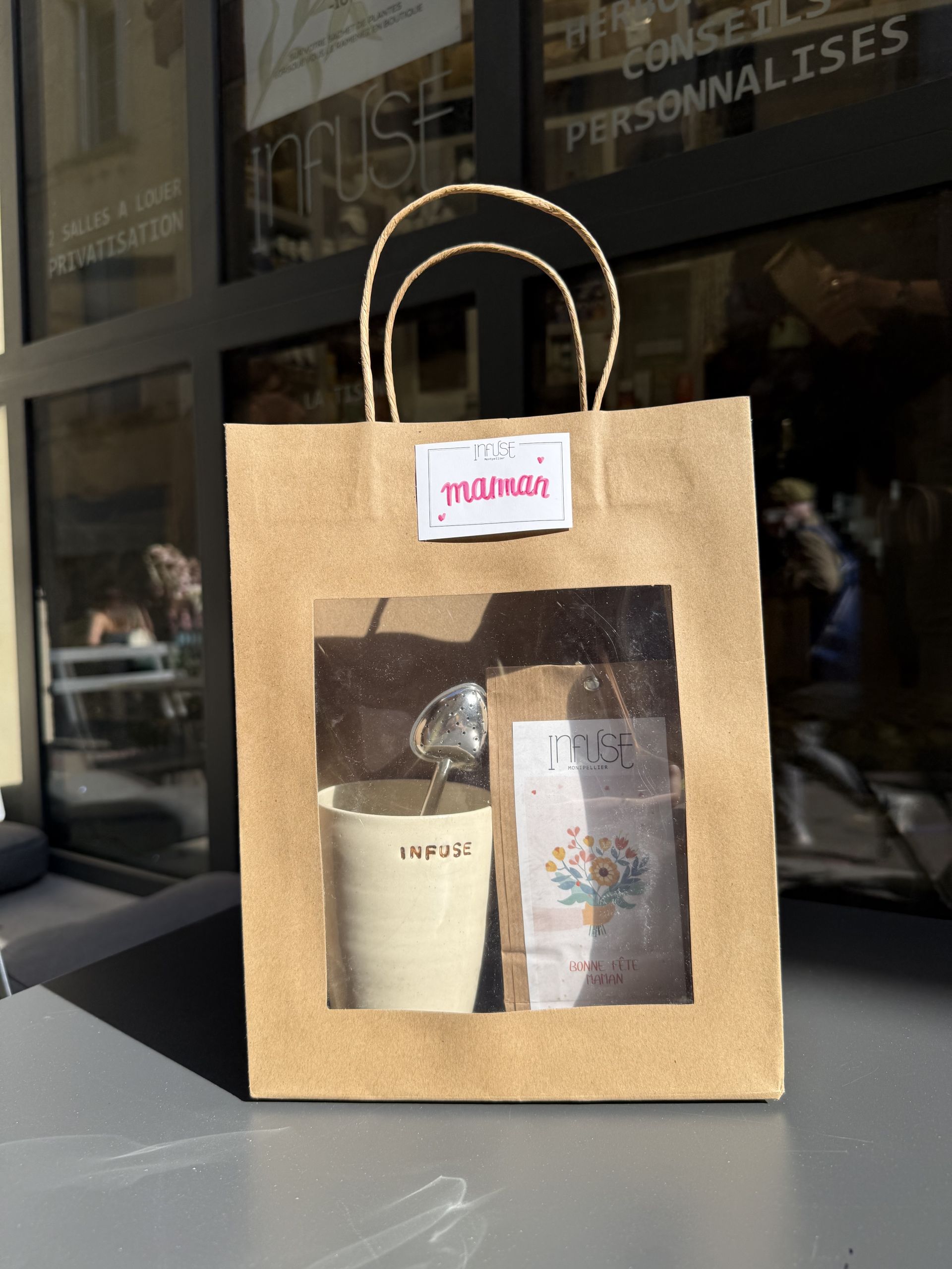 Coffret Fête des Mères – Tisane + Cuillère Infuseur Cœur + Tasse
