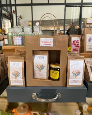 Coffret Fête des Mères – Tisane + Miel de Fleurs Sauvages